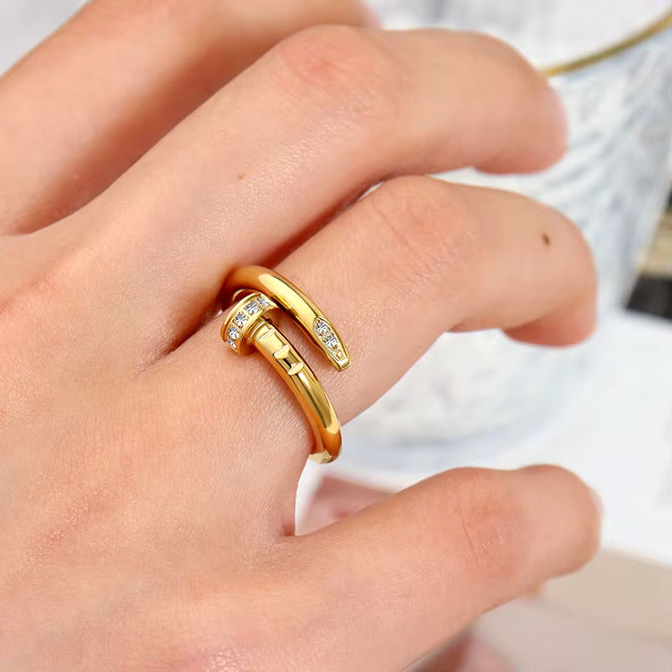 18K gold plated nail ring close up detail Saudi Arabia Jewelique